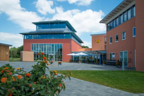  JUFA Hotel im Brückenkopfpark - Jülich  Юлих